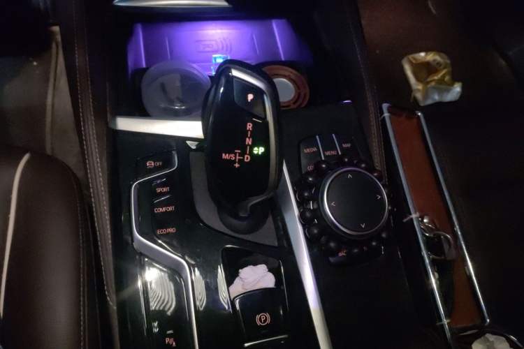 Used BMW 5 Series 2022 Restyled 525Li Luxury Package Gear Lever