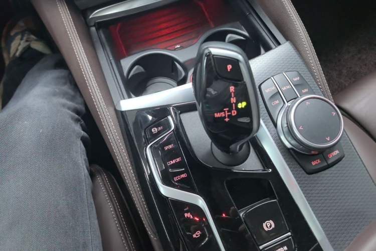 Used BMW 5 Series 2022 540i Sport Line M Sport Package Gear Lever