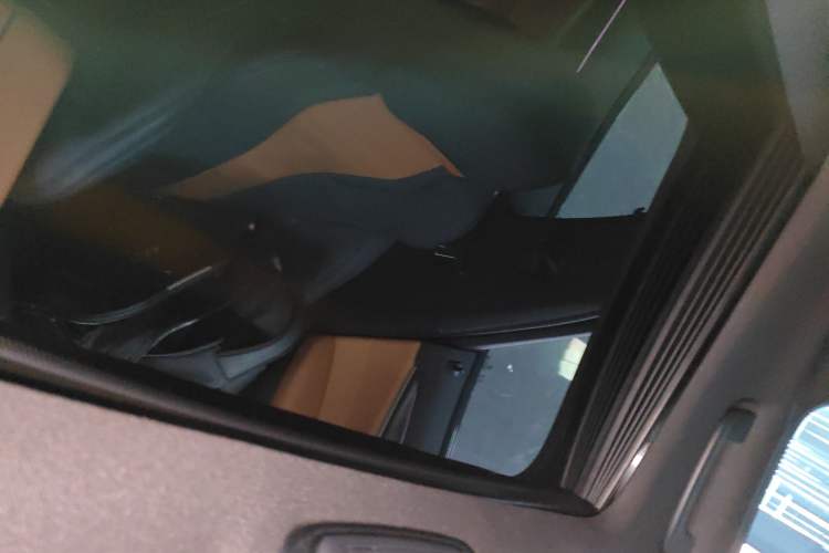 Used BMW 5 Series 2022 530i Sport Line M Sport Package Headliner