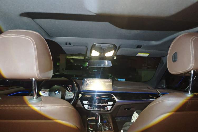 Used BMW 5 Series 2022 Second Facelift 525Li M Sport Package Headliner