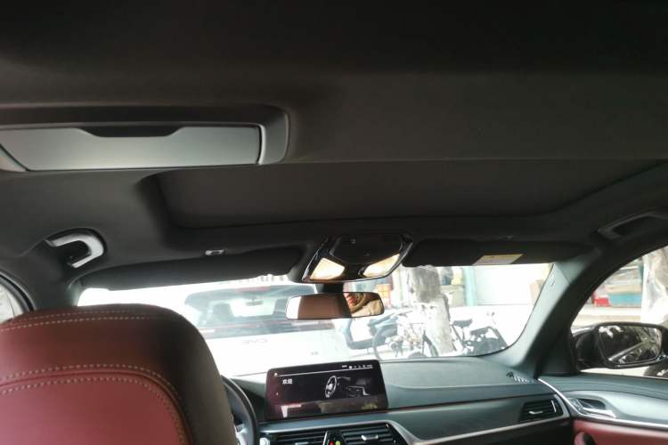 Used BMW 5 Series 2022 Restyled 530Li Leading Edition M Sport Package Headliner
