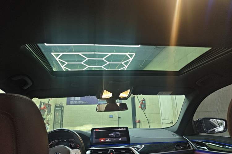 Used BMW 5 Series 2022 Second Facelift 525Li M Sport Package Headliner