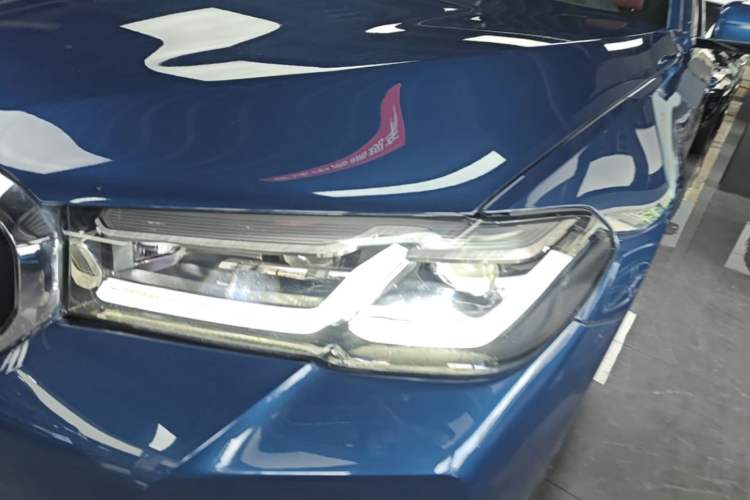 Used BMW 5 Series 2022 530Li Luxury Edition M Sport Package Left Front Headlight