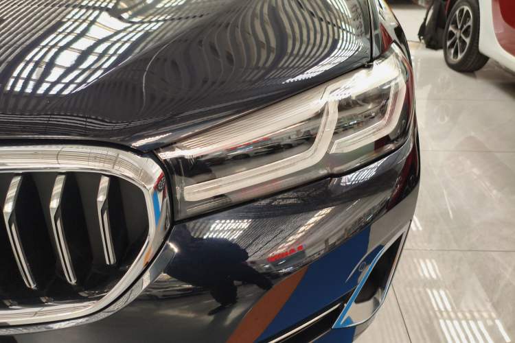 Used BMW 5 Series 2022 Updated 530Li Leading Edition Luxury Package Left Front Headlight