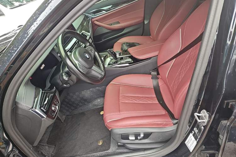 Used BMW 5 Series 2022 Second Facelift 525Li M Sport Package Left Front Seat