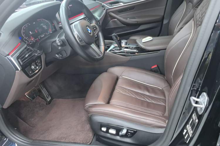 Used BMW 5 Series 2022 540i Sport Line M Sport Package Left Front Seat