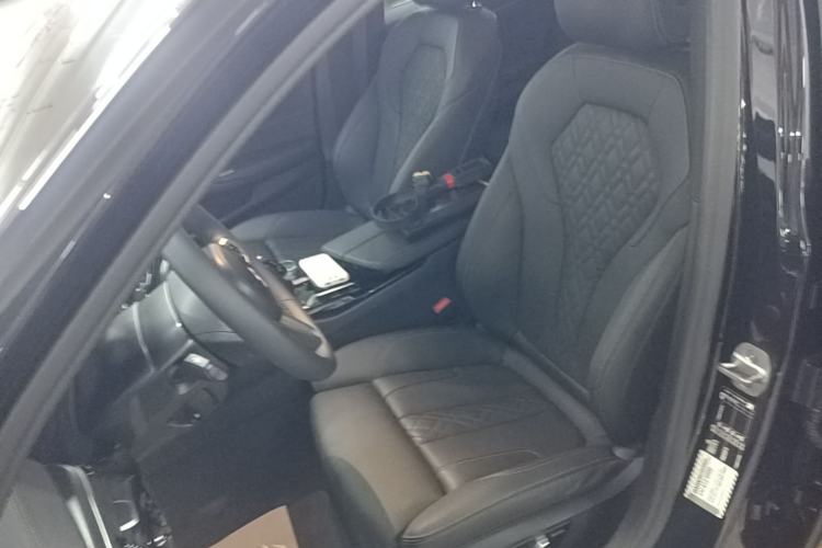 Used BMW 5 Series 2022 Restyled 525i M Sport Package Left Front Seat