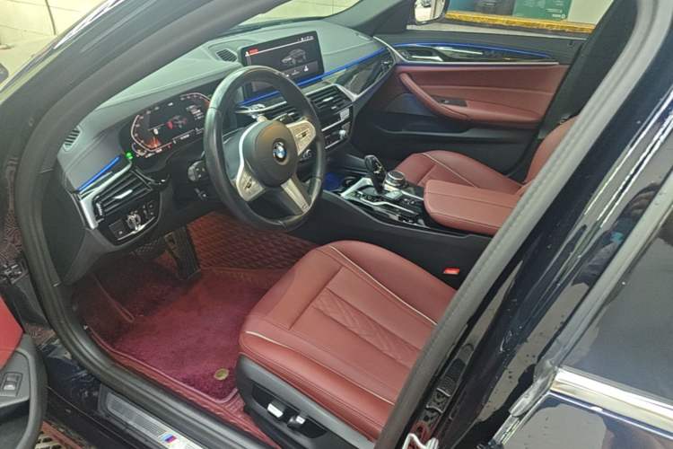 Used BMW 5 Series 2022 Second Facelift 525Li M Sport Package Left Front Seat