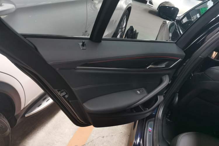 Used BMW 5 Series 2022 Second Facelift 525i M Sport Package Left Rear Door Interior