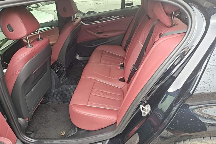 Used BMW 5 Series 2022 Second Facelift 525Li M Sport Package Left Rear Seat