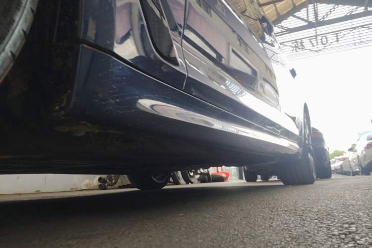 Used BMW 5 Series 2022 Second Facelift 530i M Sport Package Left Side Sill