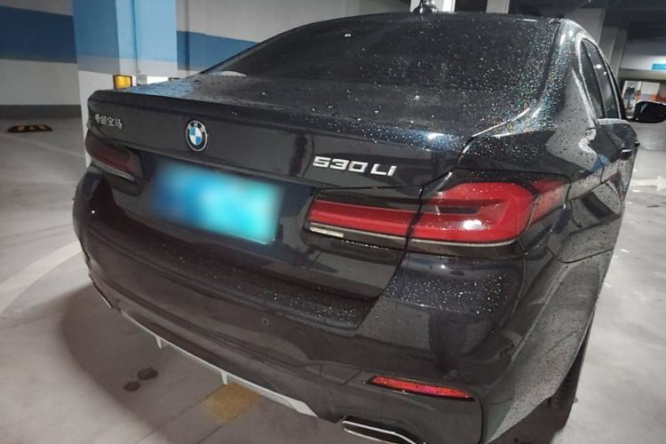 Used BMW 5 Series 2022 Second Facelift 530Li Leading Edition M Sport Package Rear Right 45 Deg