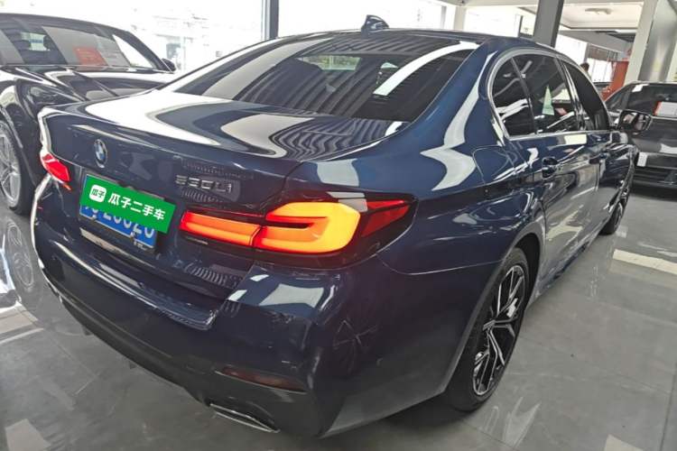 Used BMW 5 Series 2022 530Li Luxury Edition M Sport Package Rear Right 45 Deg