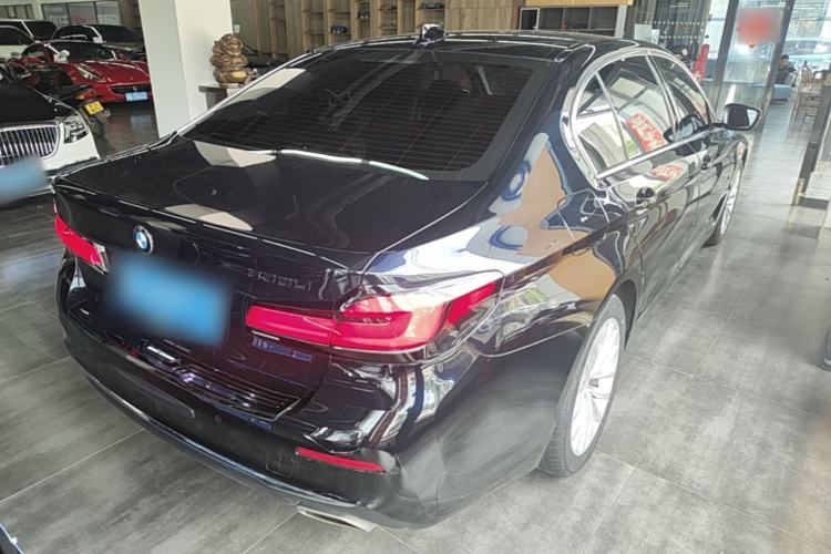 Used BMW 5 Series 2022 Second Facelift 525Li Luxury Package Rear Right 45 Deg