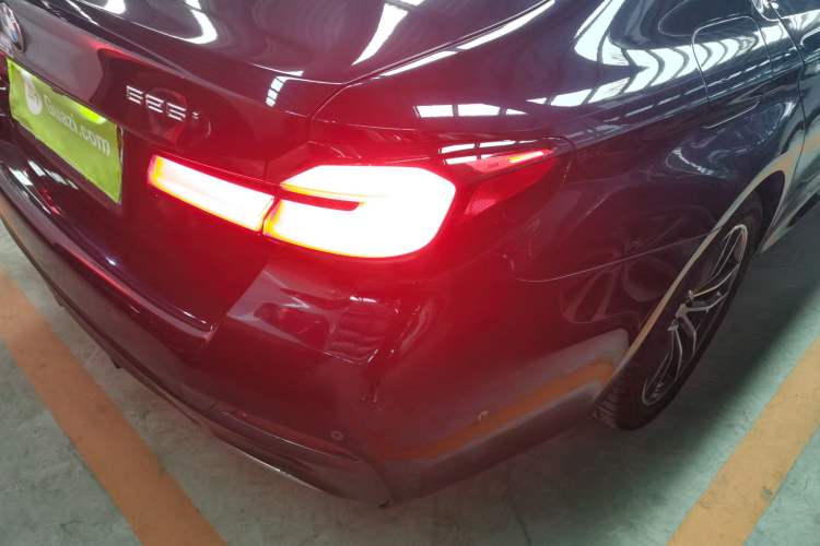Used BMW 5 Series 2022 Second Facelift 525i M Sport Package Right Rear Taillight