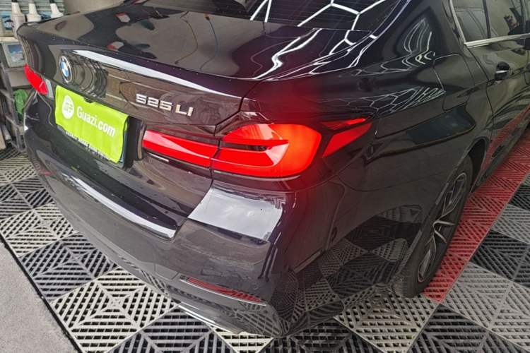 Used BMW 5 Series 2022 Second Facelift 525Li M Sport Package Right Rear Taillight