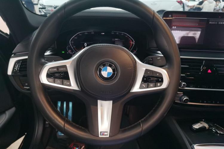 Used BMW 5 Series 2022 Second Facelift 525i M Sport Package Steering Wheel