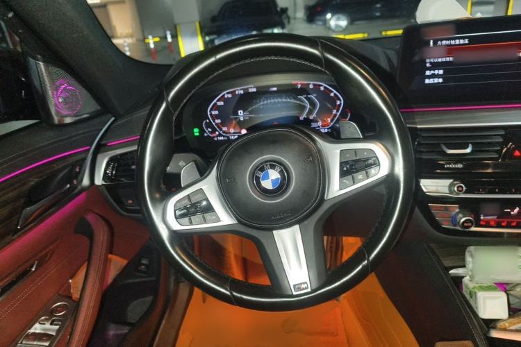 Used BMW 5 Series 2022 Second Facelift 530Li Luxury Version M Sport Package Steering Wheel