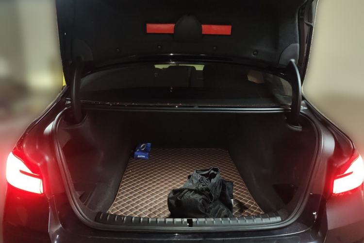 Used BMW 5 Series 2022 530Li Luxury Edition M Sport Package Trunk