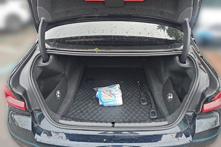 Used BMW 5 Series 2022 Second Facelift 525Li M Sport Package Trunk