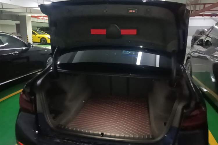 Used BMW 5 Series 2022 Second Facelift 540i Sport Line M Sport Package Trunk