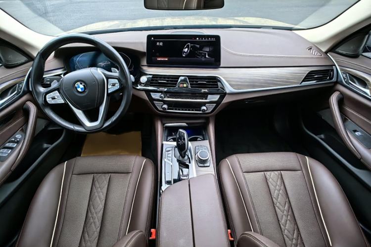 Used BMW 5 Series 2022 Updated 530Li Leading Edition Luxury Package Interior 1