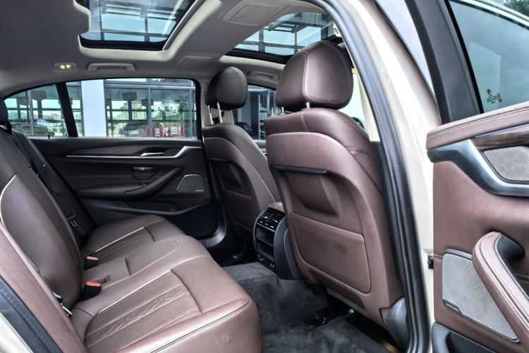 Used BMW 5 Series 2022 Updated 530Li Leading Edition Luxury Package Interior 5