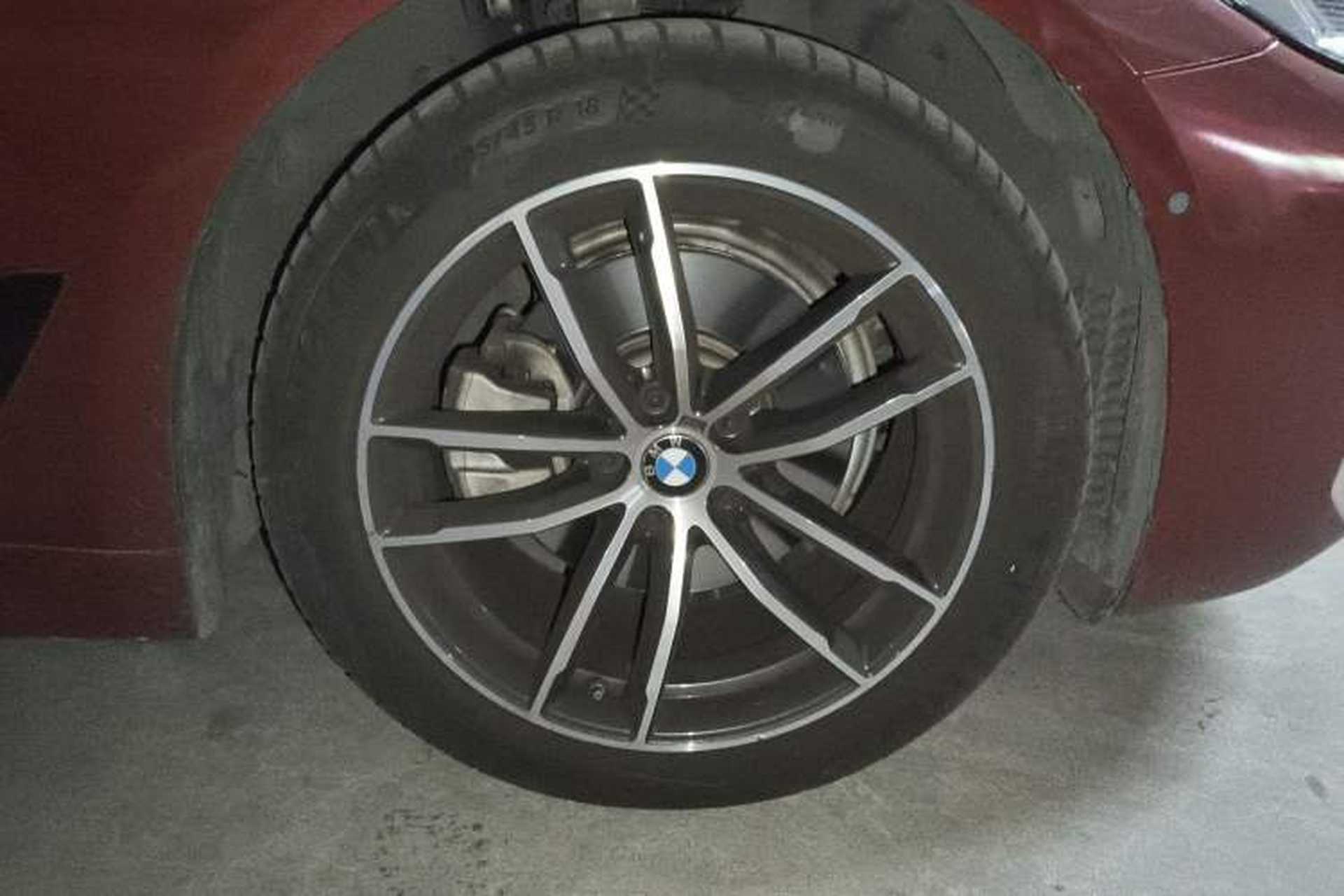Used BMW 5 Series 2022 Restyled 525i M Sport Package Right Front Wheel Hub