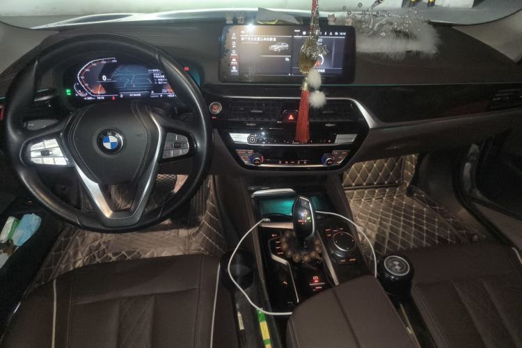 Used BMW 5 Series 2022 Restyled 525Li Luxury Package Center Console