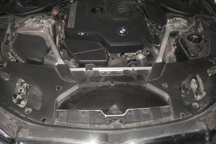 Used BMW 5 Series 2022 Restyled 525Li Luxury Package Engine Bay
