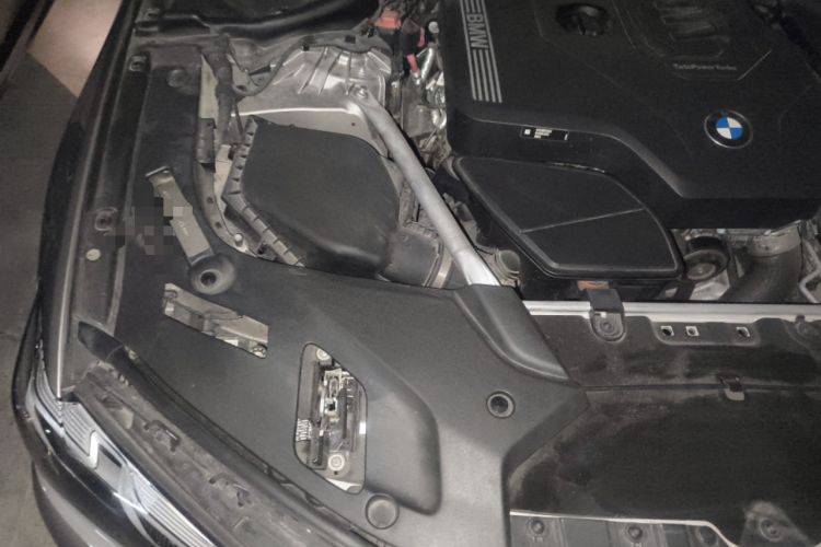 Used BMW 5 Series 2022 Restyled 525Li Luxury Package Engine Bay Right