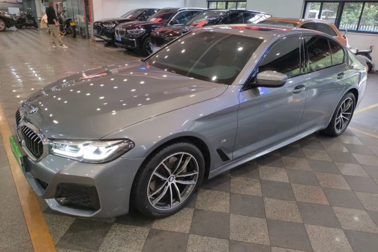 Used BMW 5 Series 2022 Restyled 525i M Sport Package Exterior 3