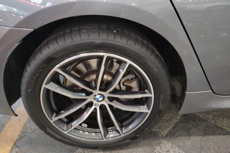 Used BMW 5 Series 2022 Restyled 525i M Sport Package Exterior 8