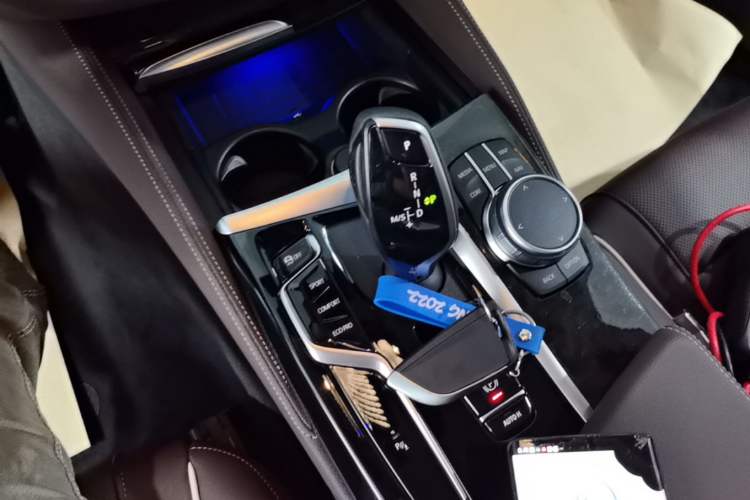Used BMW 5 Series 2022 Restyled 525Li Luxury Package Gear Lever