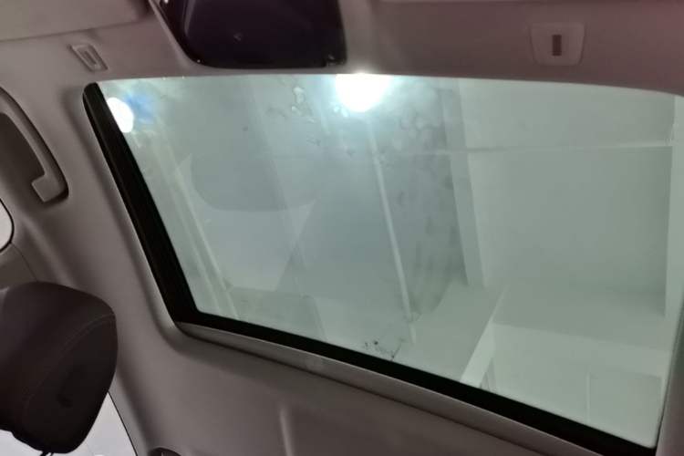Used BMW 5 Series 2022 Restyled 525Li Luxury Package Headliner