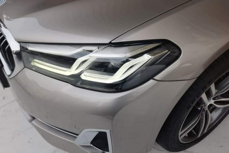 Used BMW 5 Series 2022 Updated 530Li Leading Edition Luxury Package Left Front Headlight
