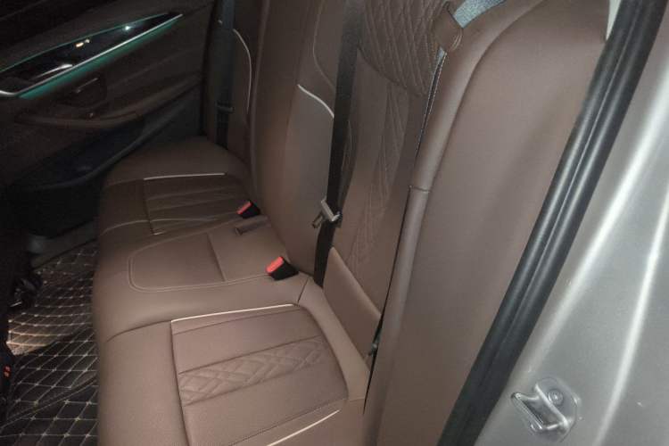 Used BMW 5 Series 2022 Restyled 525Li Luxury Package Left Rear Seat