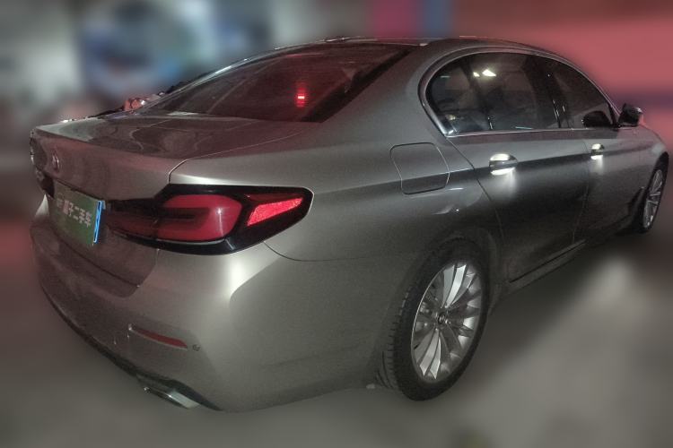 Used BMW 5 Series 2022 Restyled 525Li Luxury Package Rear Right 45 Deg