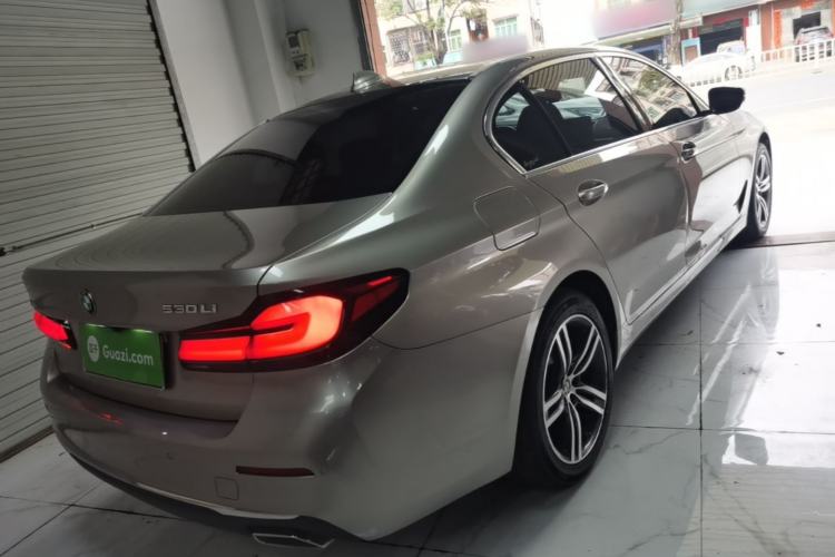 Used BMW 5 Series 2022 Updated 530Li Leading Edition Luxury Package Rear Right 45 Deg