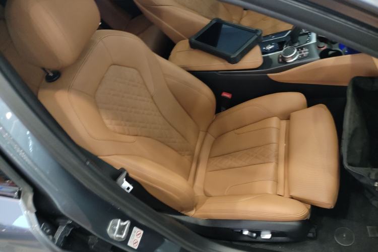 Used BMW 5 Series 2022 Restyled 525i M Sport Package Right Front Seat