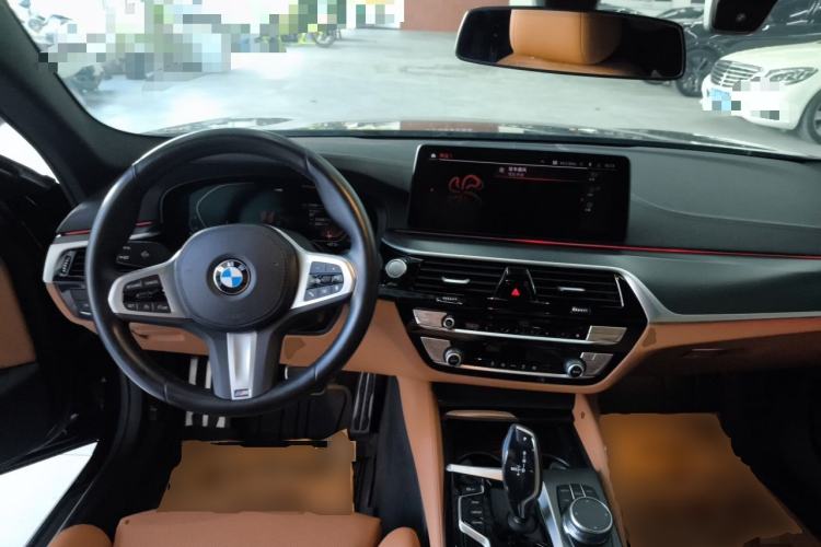 Used BMW 5 Series 2022 Restyled 525i M Sport Package Center Console