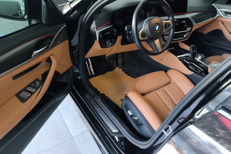 Used BMW 5 Series 2022 Restyled 525i M Sport Package Driver Seat