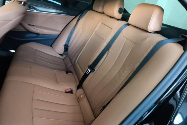 Used BMW 5 Series 2022 Restyled 525i M Sport Package Left Rear Seat