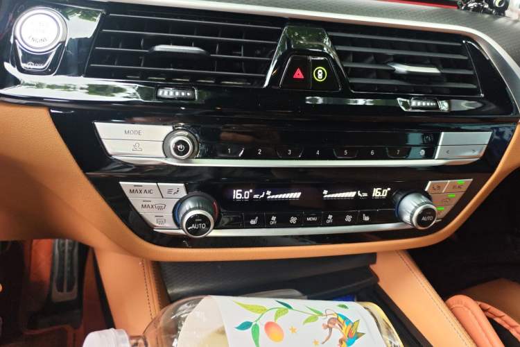 Used BMW 5 Series 2022 530i M Sport Package Audio And AC Panel