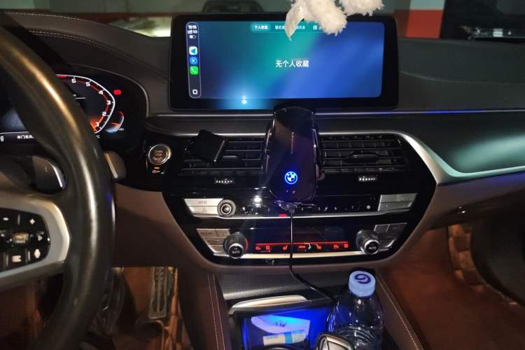 Used BMW 5 Series 2022 540i Sport Line M Sport Package Audio And AC Panel