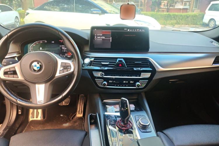 Used BMW 5 Series 2022 Restyled 525i M Sport Package Center Console