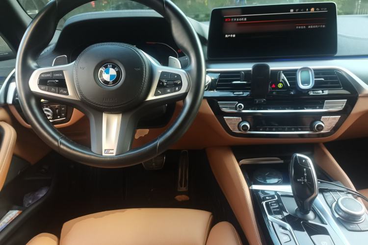 Used BMW 5 Series 2022 Restyled 530i Sport Line with M Sport Package Center Console