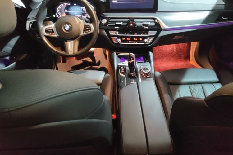 Used BMW 5 Series 2022 Restyled 525i M Sport Package Center Console
