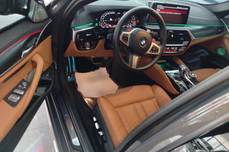 Used BMW 5 Series 2022 Restyled 540i Luxury Edition M Sport Package Driver Seat