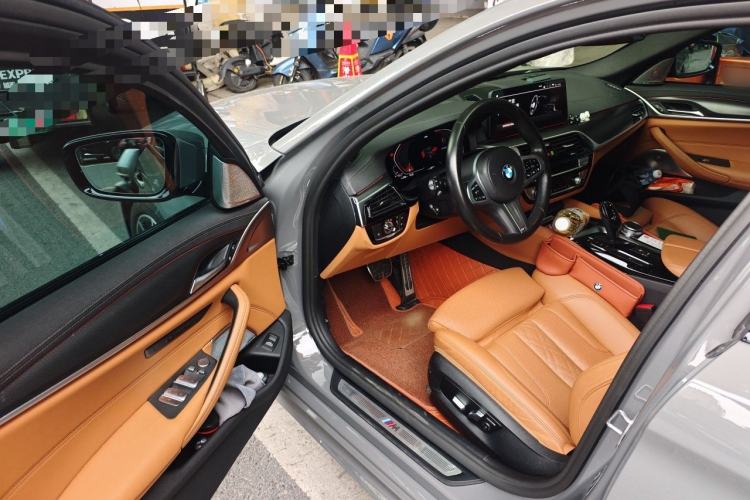 Used BMW 5 Series 2022 530i M Sport Package Driver Seat